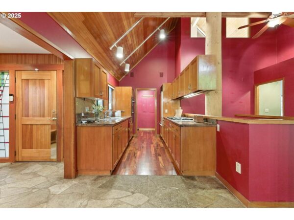 25901 E Highview Dr - Image 10
