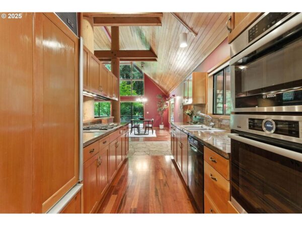 25901 E Highview Dr - Image 8