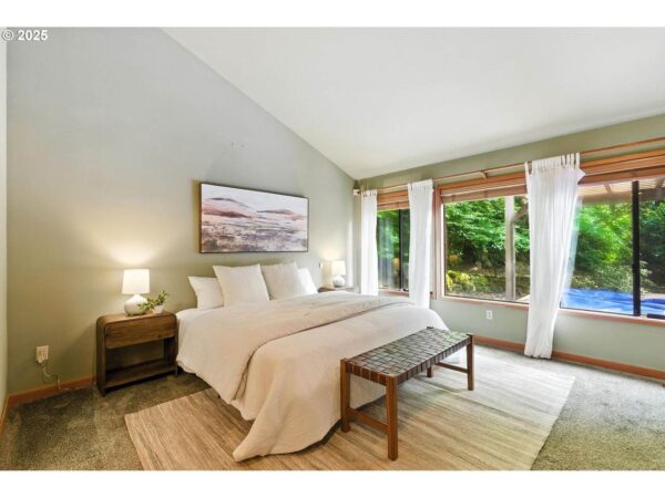 25901 E Highview Dr - Image 4