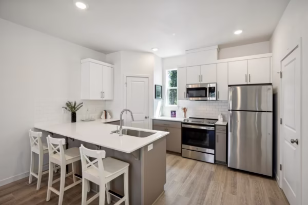3 Bedroom Town homes - Image 5