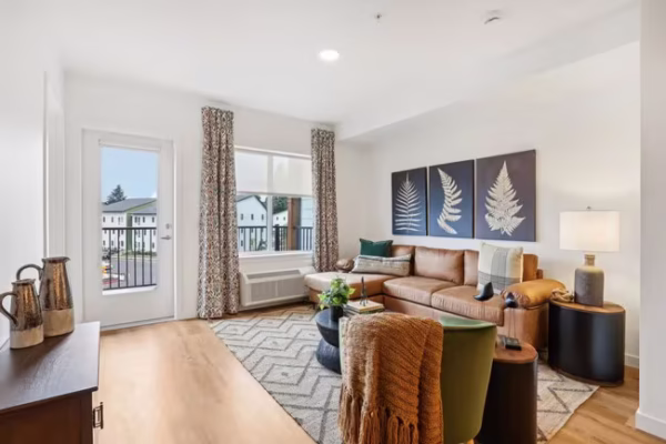 Maple Apartments - Image 2