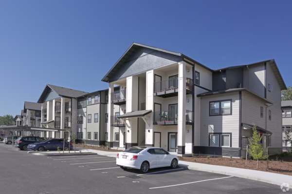 Edgewater Apartments