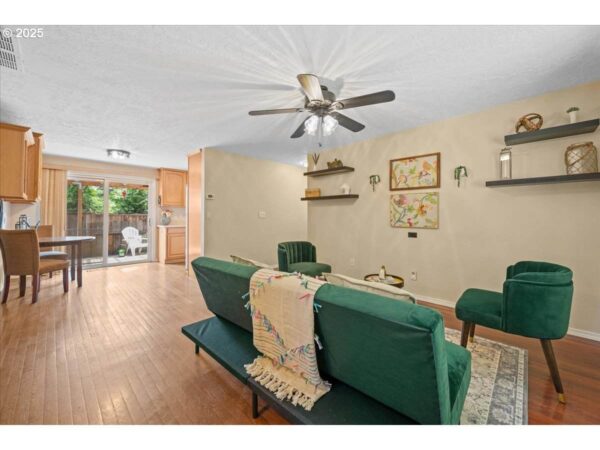 One-Level Home - Image 4