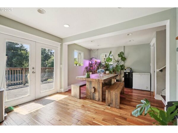 1612 12TH St - Image 2