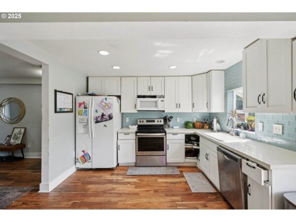 1612 12TH St - Image 6