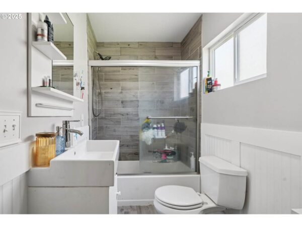 1612 12TH St - Image 8