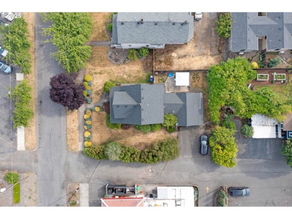 712 Madison St - Image 5
