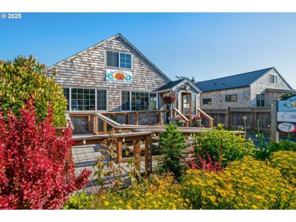 186 Laneda Ave - Image 19