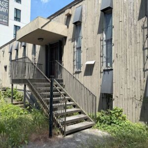 1920 N Vancouver Ave