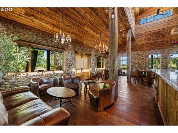 2335 N Phoenix Rd - Image 13