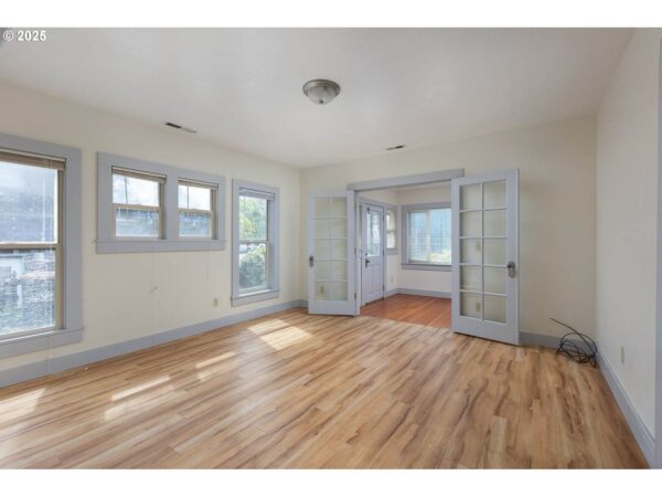 714 NW 2ND Ct - Image 11