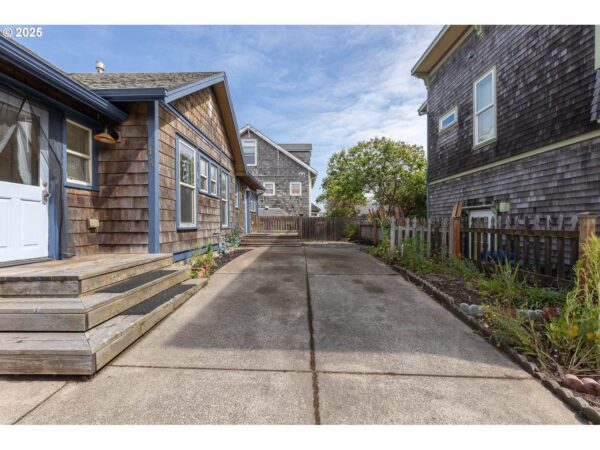 714 NW 2ND Ct - Image 13